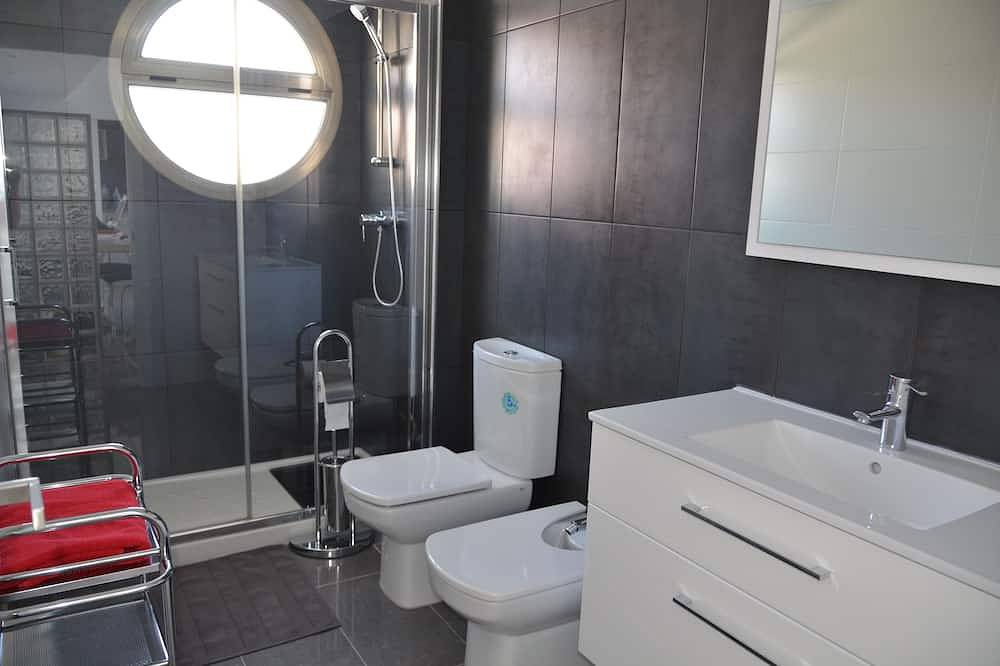 Apartamento entero, El nuevo apartamento, Casa Cleo, tiene una impresionante vista frontal al mar. in Tierras del Ebro, Costa Dorada