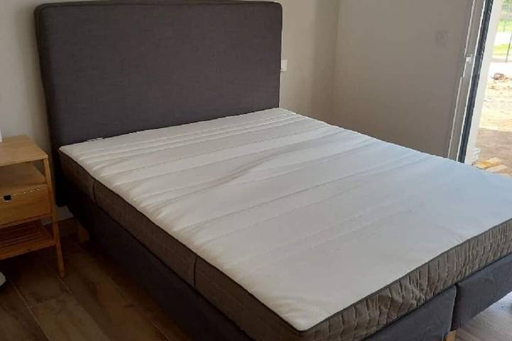 New Air-Conditioned Villa Sleeps 12 5 Bathrooms Heated Pool Pool House in Conca, Distrito de Sartène