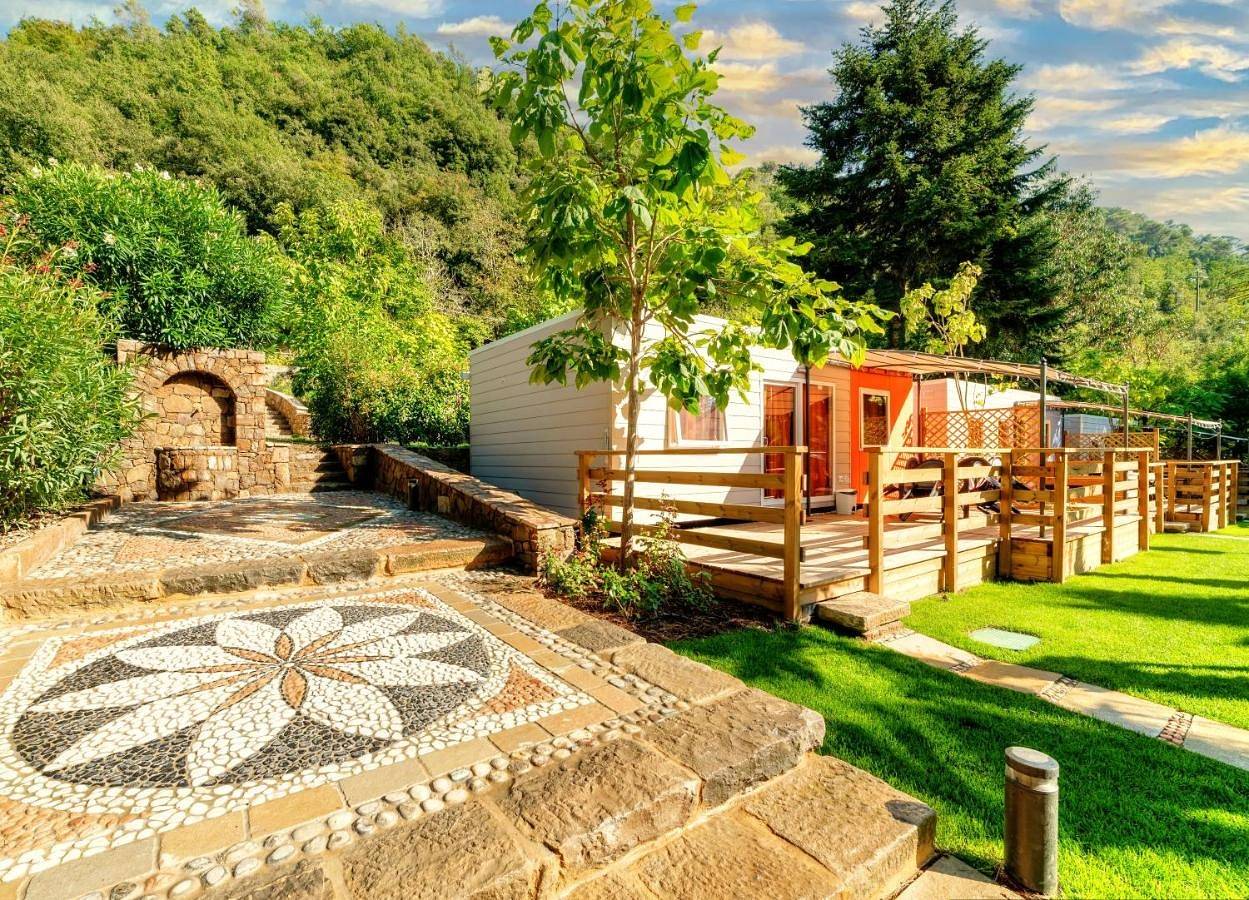 Delle Rose Camping & Glamping Village in Isolabona, Ligurische Alpen