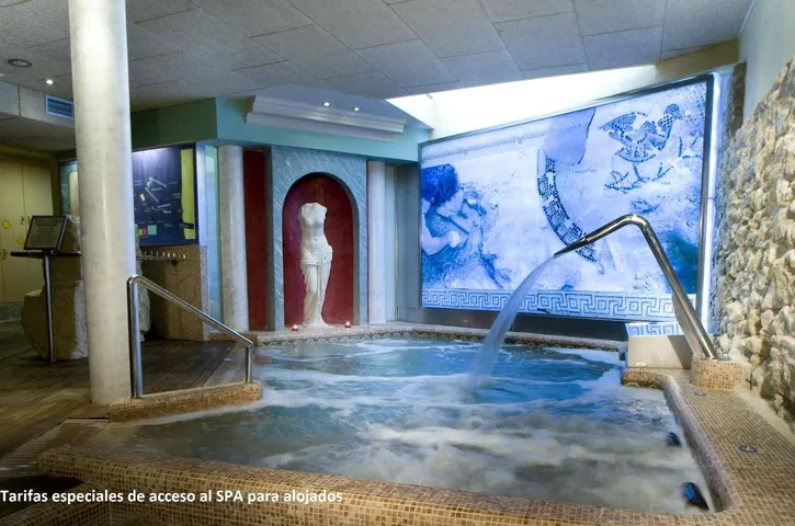 Hotel para 2 personas, con sauna y jacuzzi - 1
