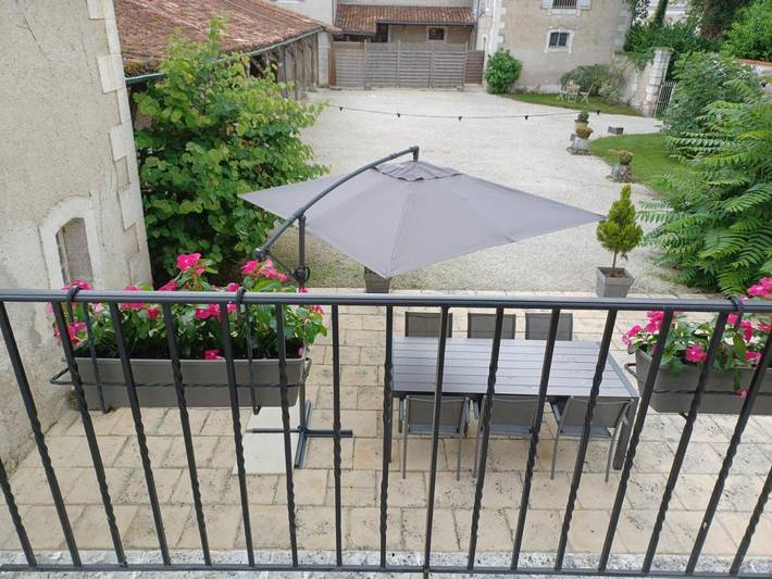 Gîte pour 8 personnes, avec terrasse et piscine à Saint-Paul-Lizonne - 3