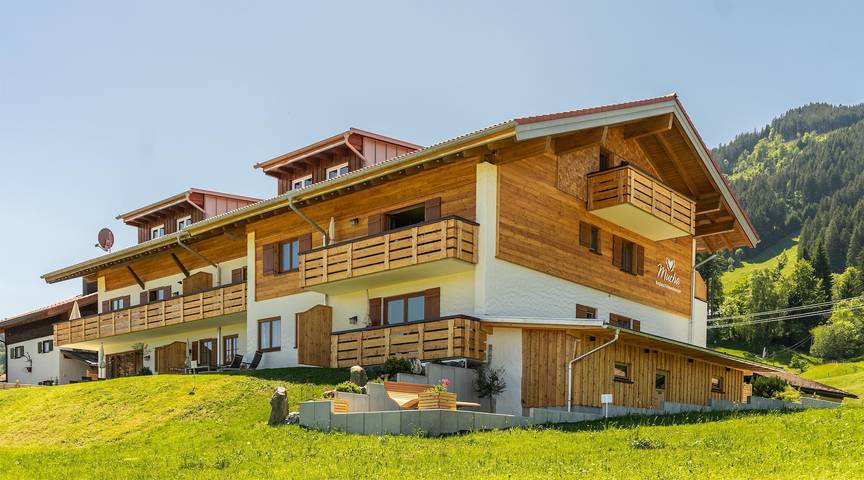 Ferienwohnung für 4 Personen, mit Balkon und Sauna in Bolsterlang
