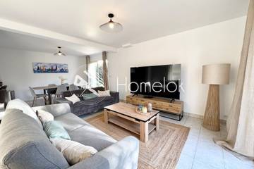 Location de vacances pour 8 personnes, avec jardin, animaux acceptés à Larmor-Plage