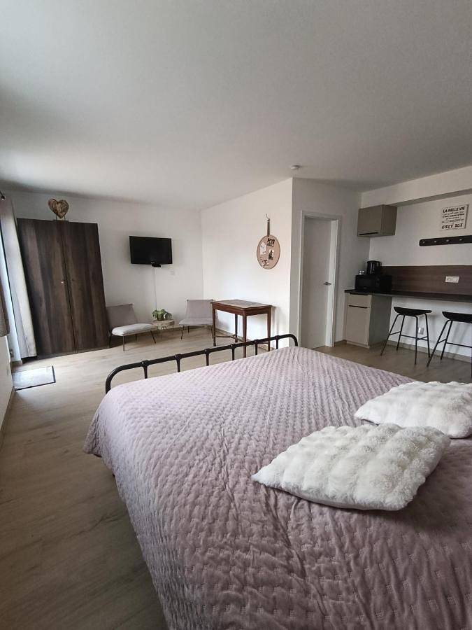 Double Room with Private Bathroom in Polleur, Theux