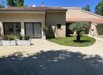 Chambre d’hôte pour 2 personnes, avec jardin et piscine à Montauban