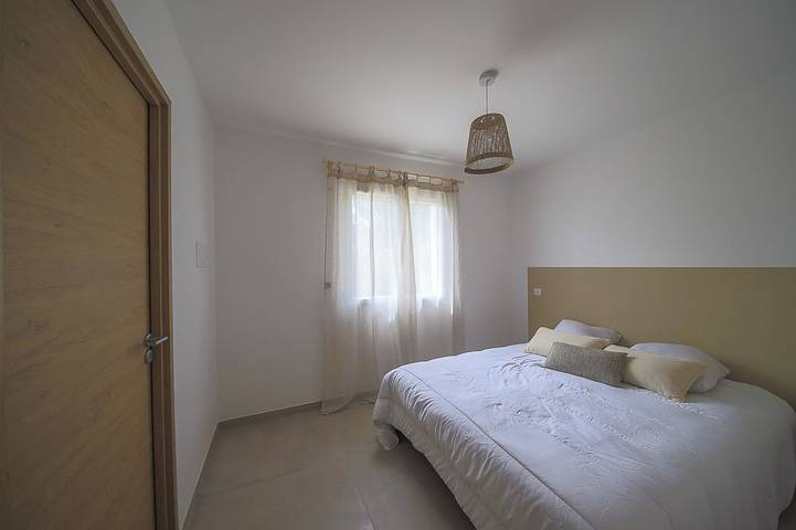 Location de vacances pour 8 personnes, avec terrasse et jardin dans Morta - 2