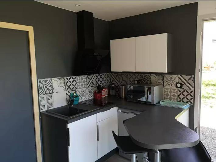 Gîte pour 3 personnes, avec jacuzzi ainsi que piscine et jardin dans Plauzat - 2