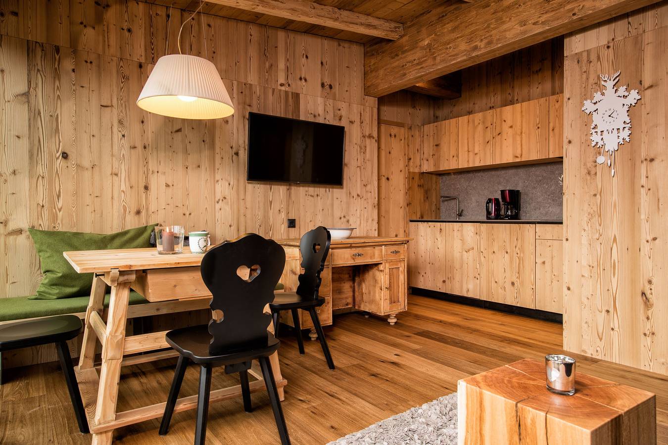Ganze Wohnung, Ferienwohnung 'Aparment Deluxe 7' mit Bergblick, privater Terrasse und Wlan in Völs am Schlern, Dolomiti Superski