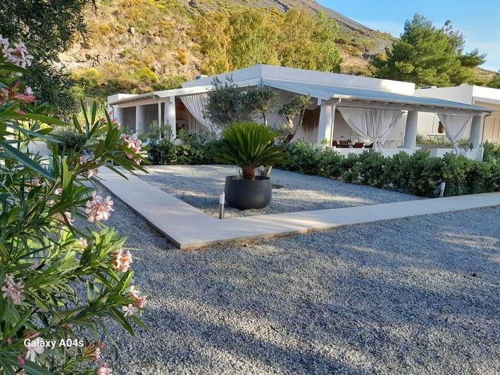 Villa per 5 persone, con panorama e giardino in Vulcano