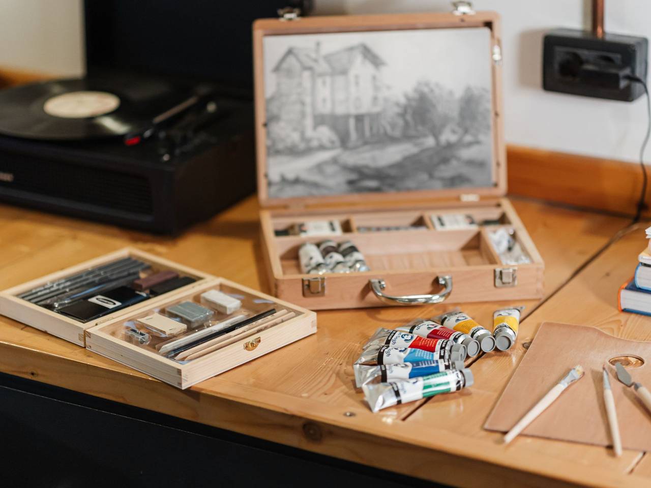 Kleines Haus mit Werkstatt in Karpaten