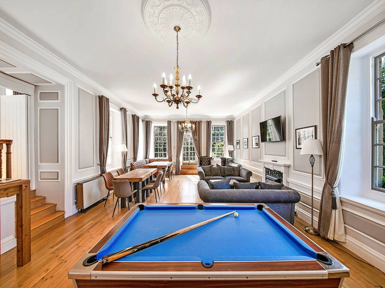 Entire apartment, Lodge in Thirsk with Scenic Trails & Spa in North York Moors National Park