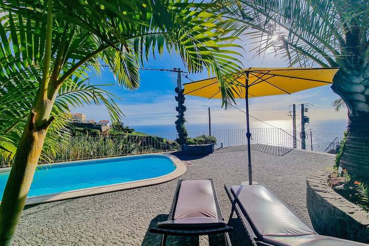 Ferienhaus für 4 Personen, mit Garten und Balkon