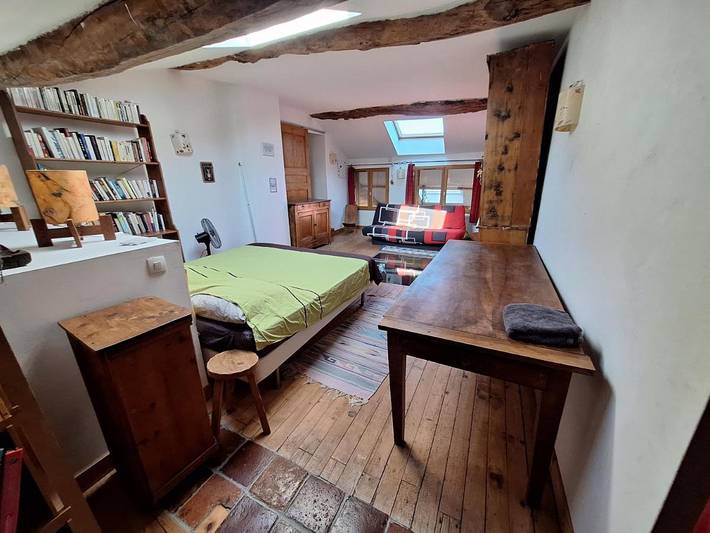 Gîte pour 3 personnes, avec Terrasse et Jardin ainsi que Piscine et Vue à Châtillon-la-Palud - 2