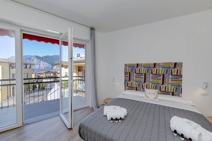 Appartamento intero, Mgh - Malcesine Supreme Stay in spiaggia Malcesine (Malcesine), Malcesine