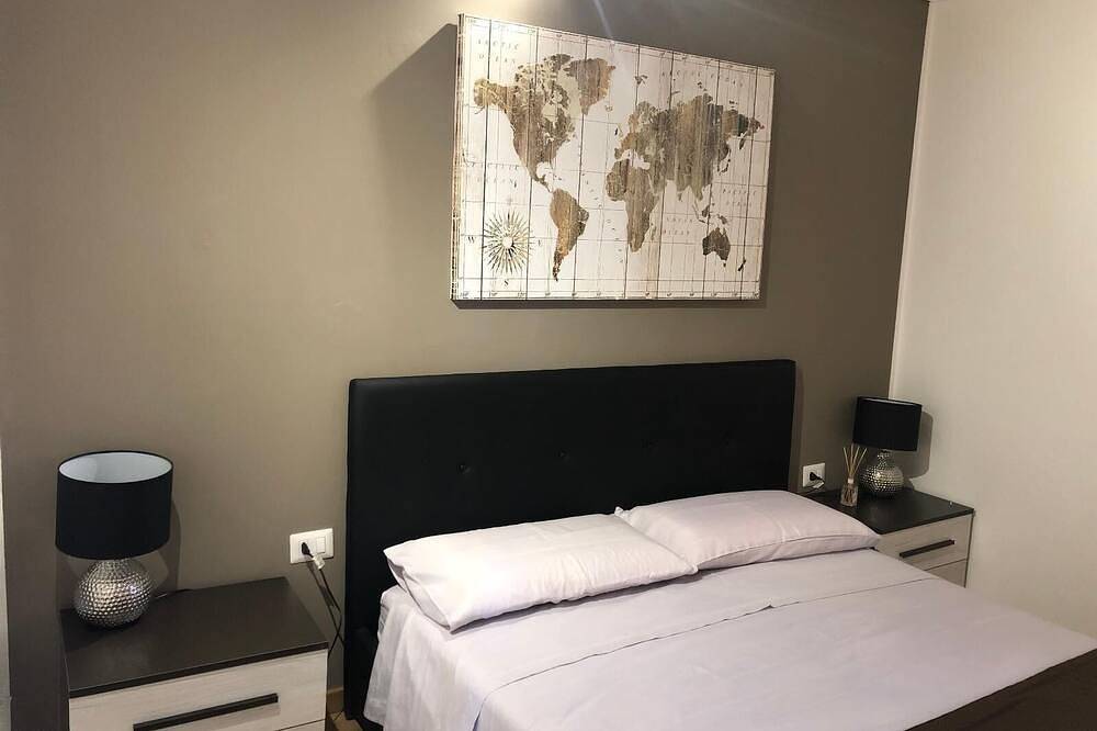 Entire apartment, Civic19 4Pax Large One-Bedroom Apartment In The Center in Sassari, Sassari Province