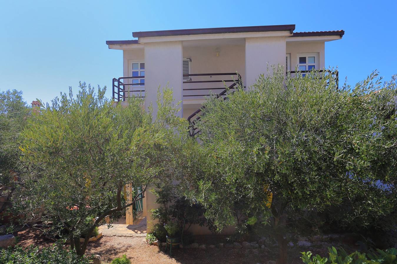 Ganze Wohnung, 1-Zimmer-Ferienwohnung mit Terrasse und Meerblick Rastici, Ciovo A-11723-b in Okrug Gornji, Ciovo