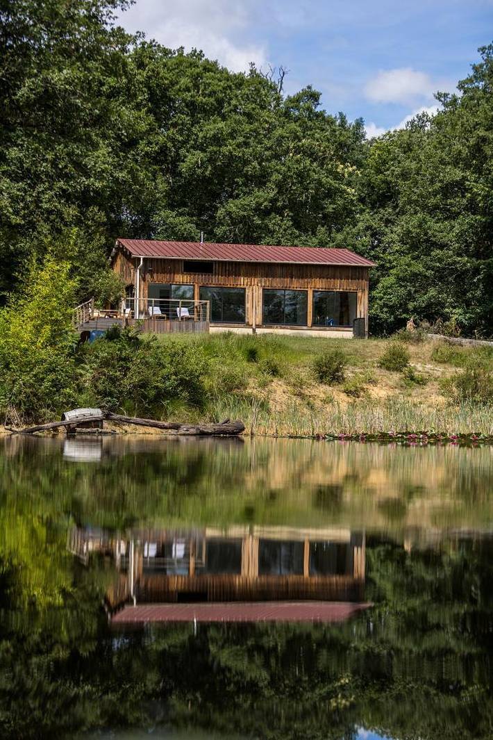 Gîte pour 6 personnes, avec Terrasse et Jardin ainsi que Piscine et Vue