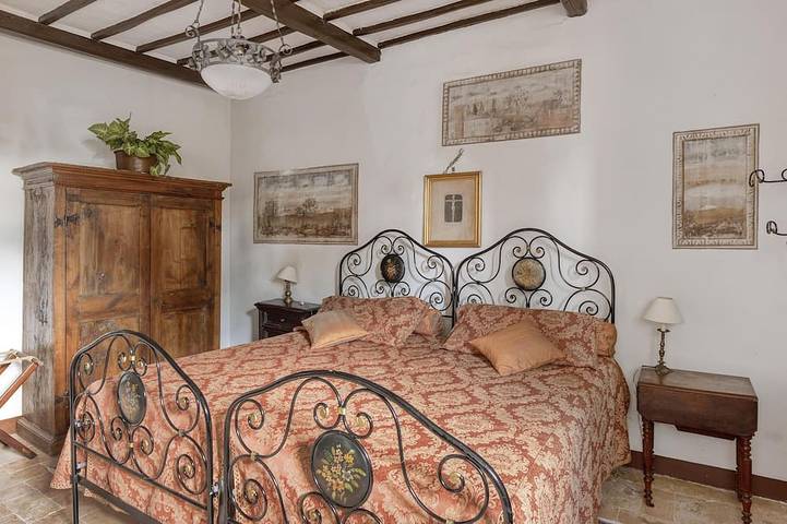 Location de vacances pour 21 personnes, avec jardin, animaux acceptés à Trevi - 4