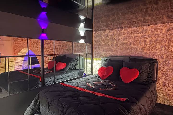 Appartement entier, Évasion secrète Love room in Lons-le-Saunier, Jura
