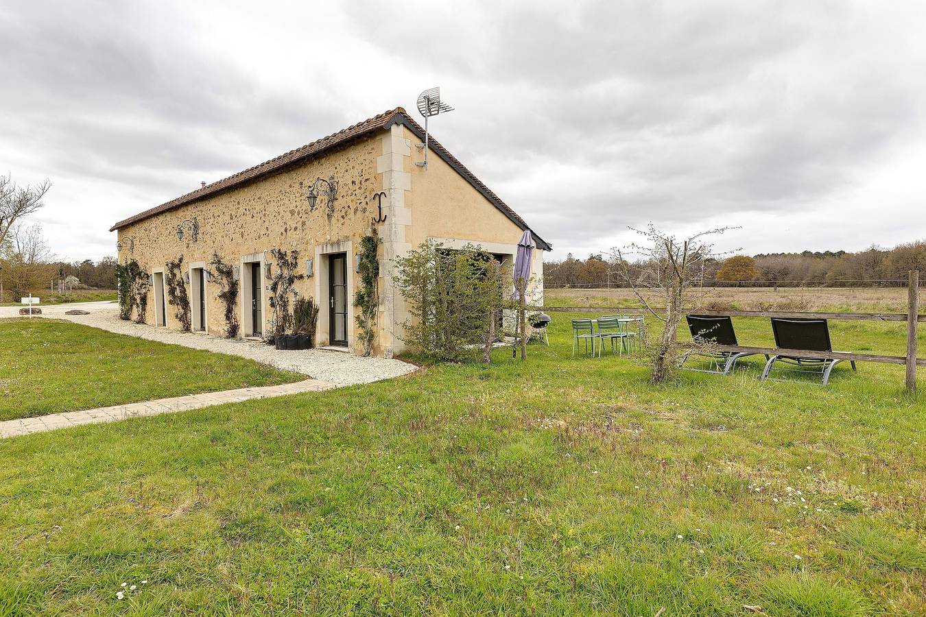 La Maison Des Amis – Domaine de La Trigalière mit Gemeinschaftspool in Ambillou, Tours und Umgebung