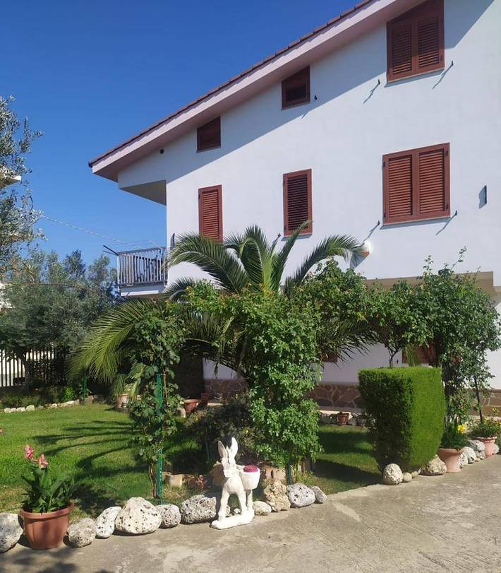 Casa vacanza per 5 persone, con Terrazza e Giardino nonché Panorama a Roseto Capo Spulico