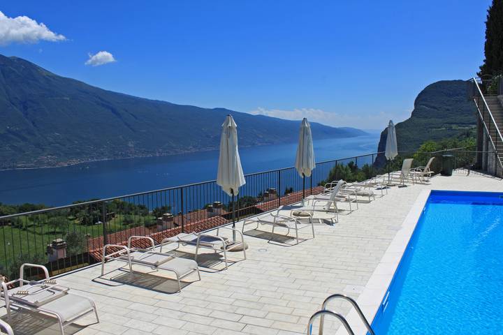 Ferienwohnung für 4 Personen, mit Garten und Seeblick in Pieve