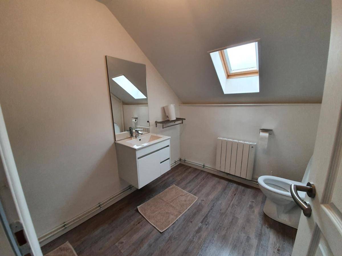 Appartement entier, One-Bedroom Apartment in Vireux-Molhain, Parc naturel régional des Ardennes