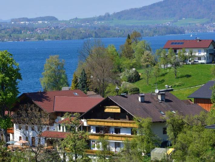 Ferienwohnung für 2 Personen, mit Seeblick und Garten in Steinbach am Attersee