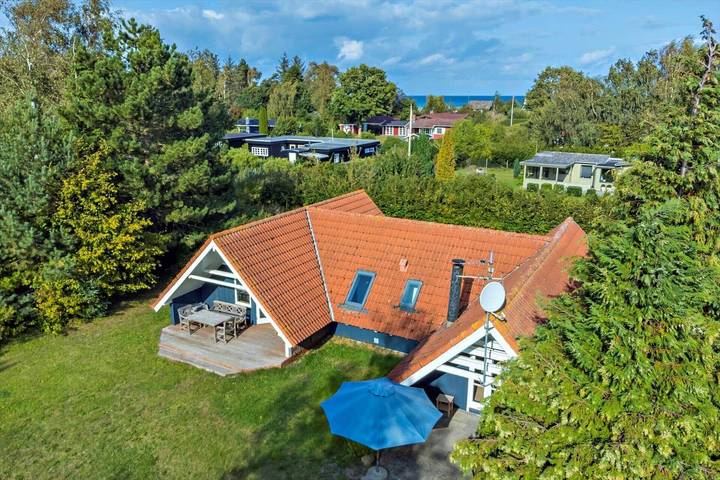 Ferienhaus für 8 Personen, mit Sauna und Terrasse sowie Whirlpool