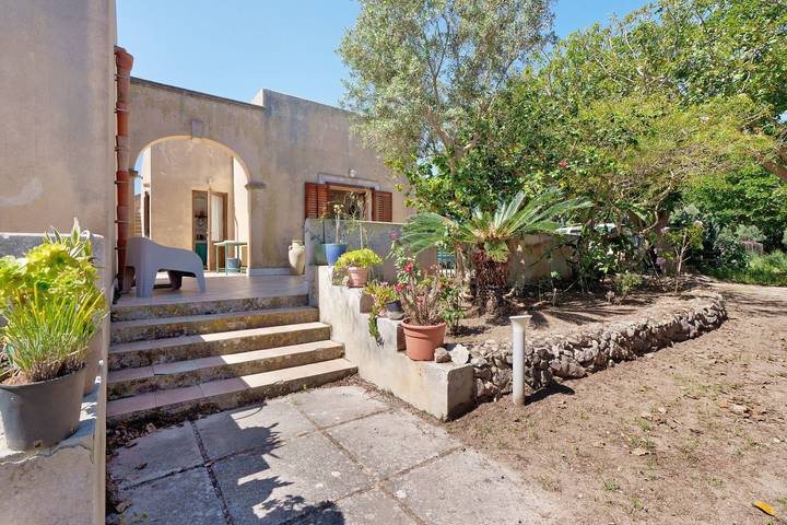 Casa vacanza per 7 persone, con Giardino in Isole Egadi