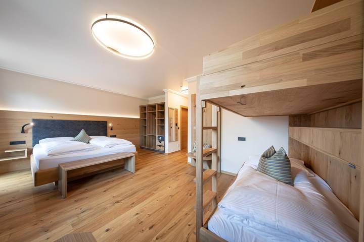 Chambre familial, douche ou baignoire, Wc in Salzbourg, DMO Demo Region_1