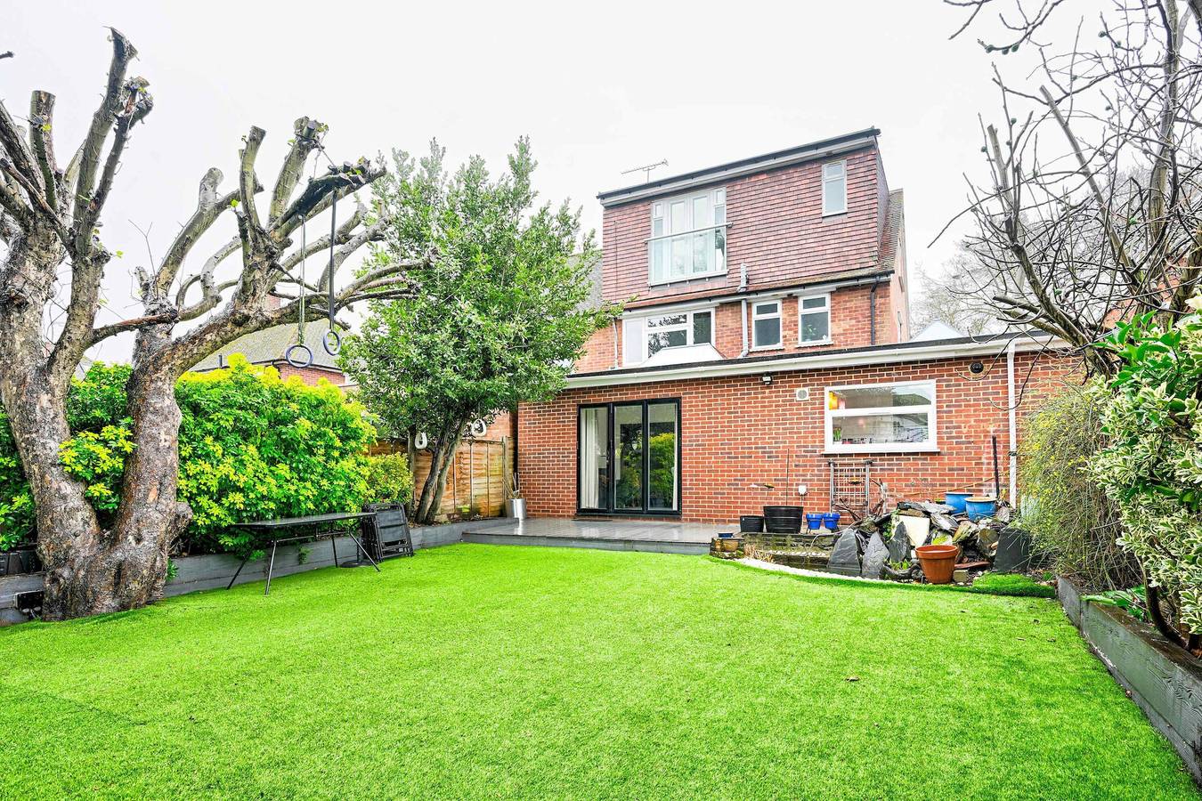 Windsor 5-Bed House - Stroll to Castle - Sleeps 13 in Windsor, Berkshire