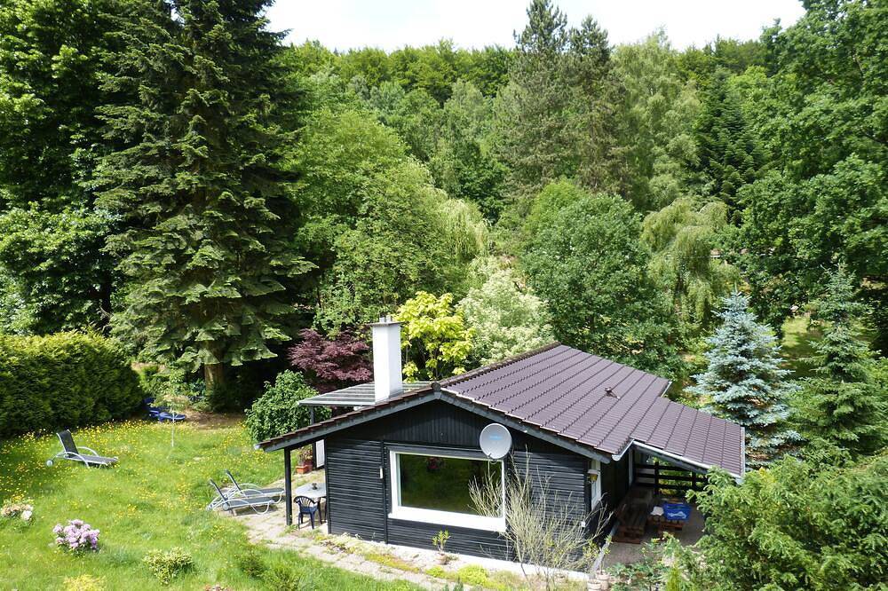 Holzbungalow im Naturpark Reinhardswald mit 1.000m² Grundstück - nähe Kassel in Reinhardshagen, Hessisches Bergland