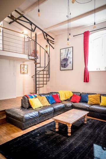 Gîte pour 4 personnes, avec sauna et jacuzzi ainsi que jardin et piscine à Sourdeval
