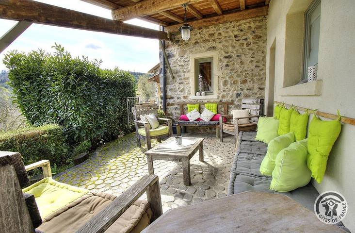 Gîte pour 6 personnes, avec Terrasse et Jardin