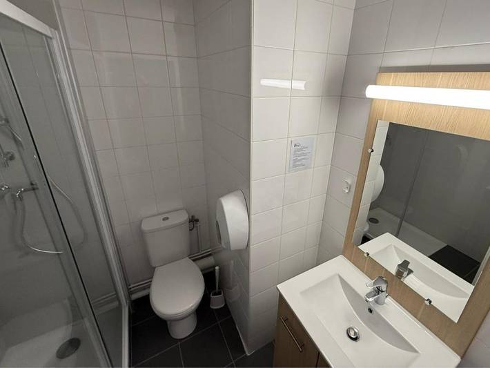 Hôtel pour 2 personnes, avec piscine ainsi que vue et jardin à Aspet - 4