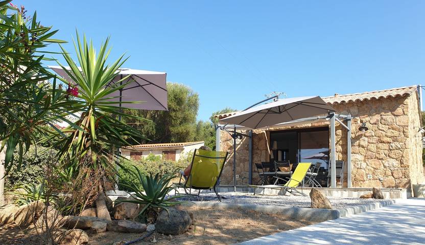 Gîte pour 4 personnes, avec terrasse et jardin