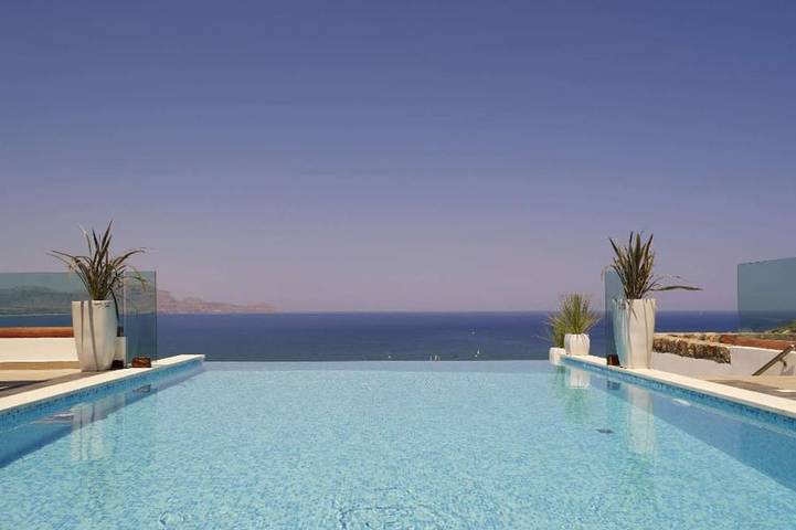 Villa für 8 Personen, mit Balkon und Garten - 1
