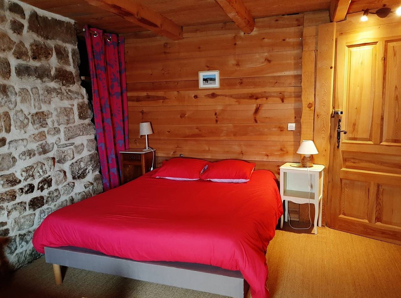 Chambres d'hôtes l'Oustau - Chambre Jonquilles in Devesset, Région de Tournon-sur-Rhône