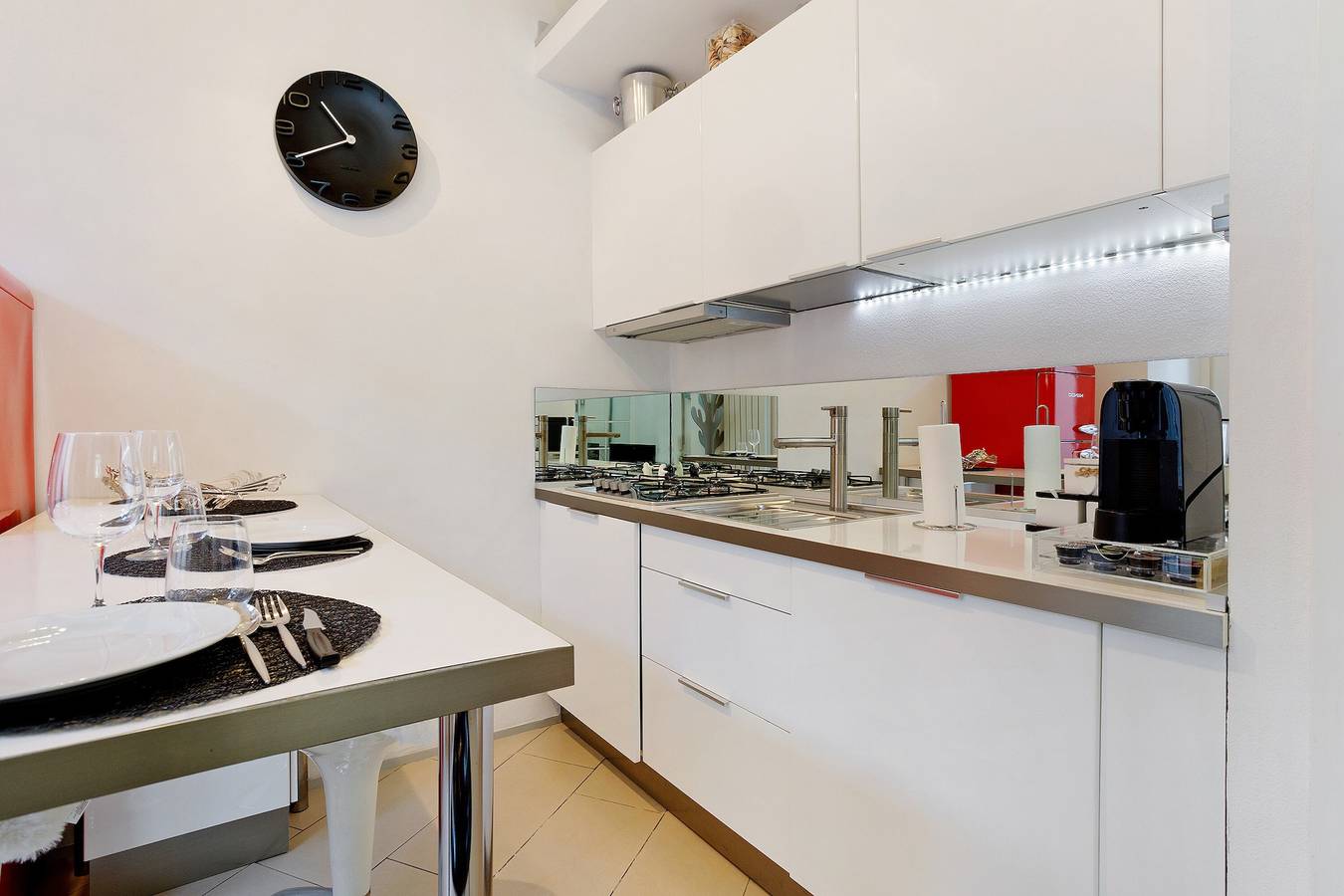 Entire apartment, Il piccolo sole Marina di Carrara – Cozy Apartment with Terrace near the Beach in Marina di Carrara, Carrara