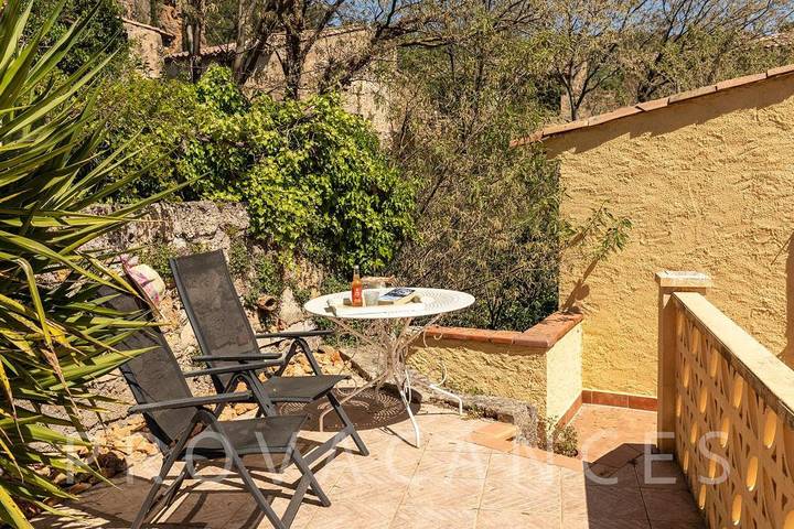 Location de vacances pour 6 personnes, avec piscine et jardin, animaux acceptés à Cotignac - 3