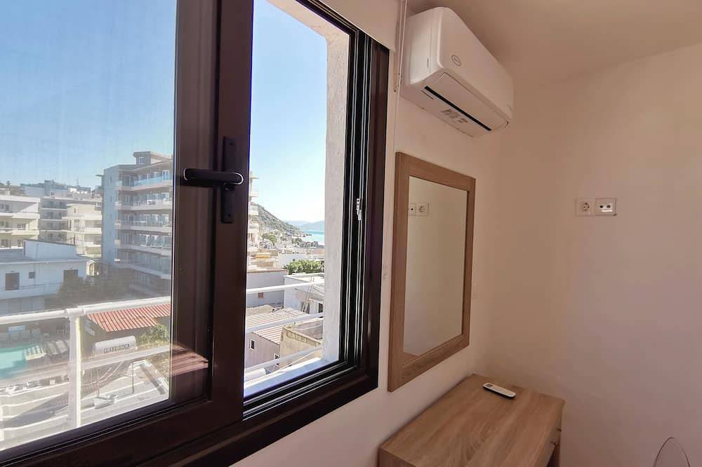 Ganze Wohnung, Apartment im Stadtzentrum, 100 Meter vom Strand entfernt in Rhodos Stadt, Rhodos