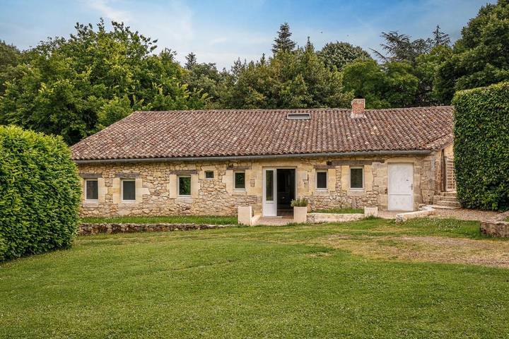 Location de vacances pour 6 personnes, avec jardin et piscine à Guillac (Gironde) - 2