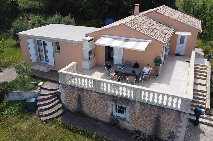 Villa pour 8 personnes, avec jardin