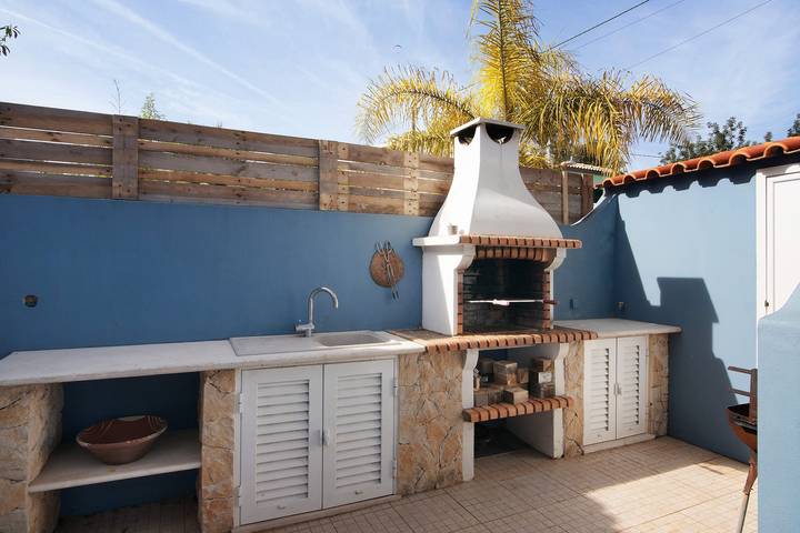 Ferienhaus 'Casa Das Buganvilias' mit Bergblick, privater Terrasse und Wi-Fi in Loulé (São Sebastião), Faro Distrikt