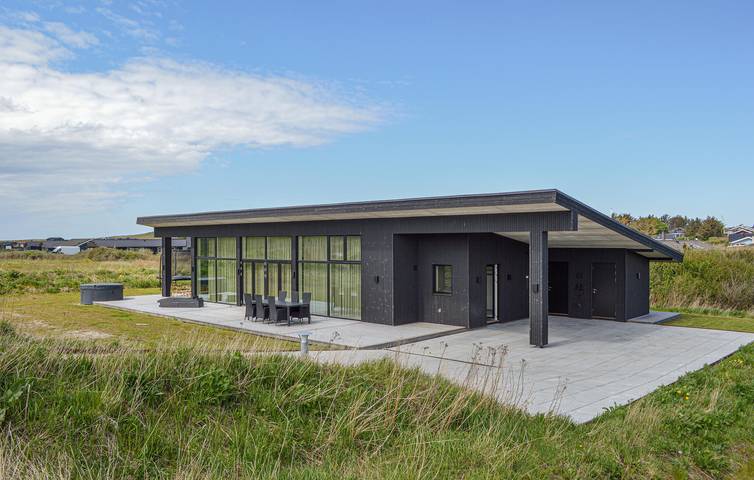 Ferienhaus für 10 Personen, mit Sauna und Terrasse sowie Garten in Nr. Lyngby