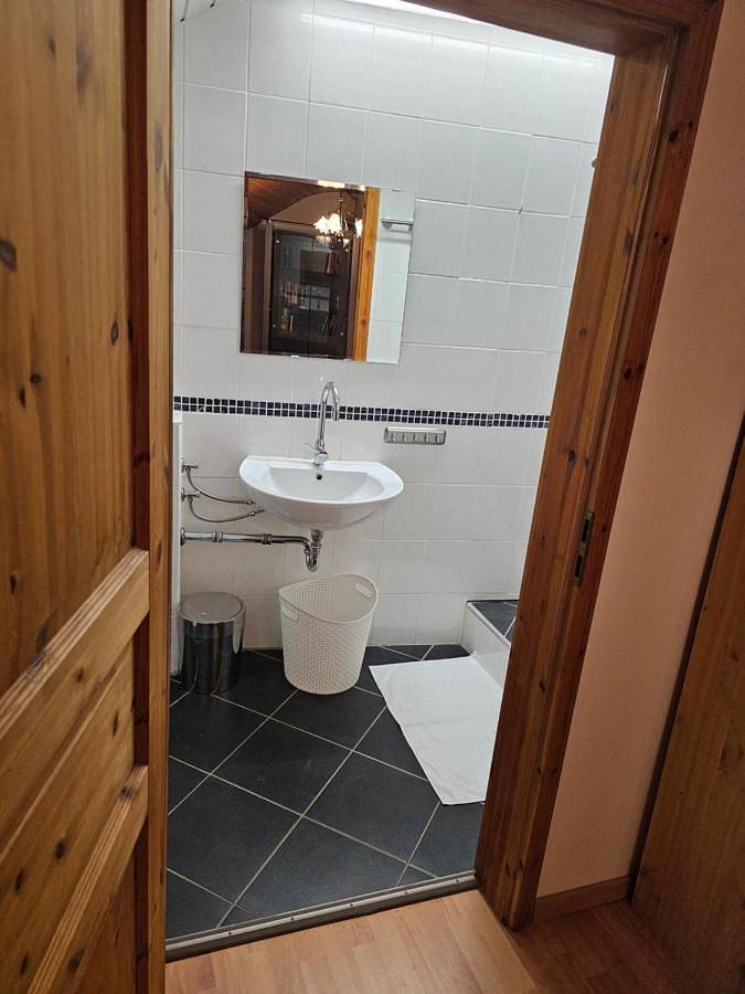 Ferienwohnung für 8 Personen, mit Balkon und Ausblick in Veldenz - 2