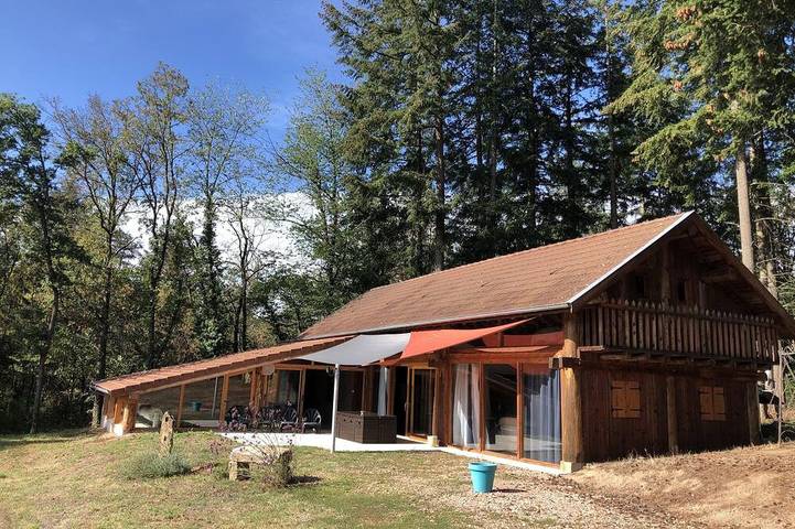 Gîte pour 8 personnes, avec balcon à Varennes-sous-Dun