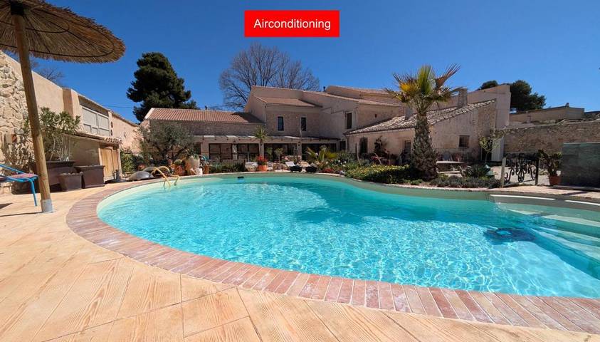 Alojamiento y desayuno para 2 personas, con piscina además de jardín y jacuzzi - 1