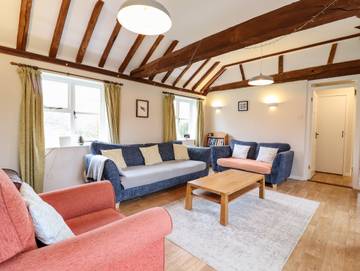 Holiday Rental for 5 People in Dedham Vale, East of England, Photo 3